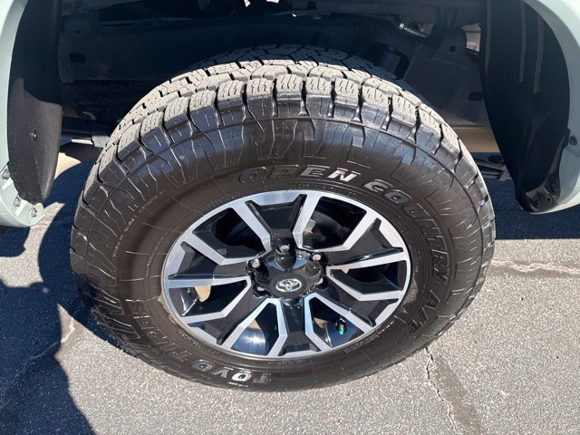 Used 2023 Toyota Tacoma TRD Sport w/ TRD Premium Sport Package AWD/4WD image 14
