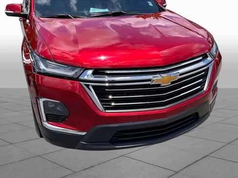 Used 2023 Chevrolet Traverse LT FWD image 30