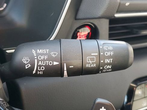 Used 2023 Honda Pilot Elite image 22