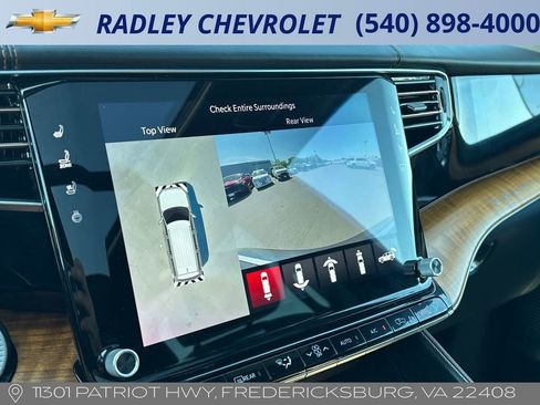Used 2024 Jeep Grand Wagoneer L Series III AWD/4WD image 18