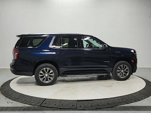 Used 2022 Chevrolet Tahoe LT w/ Luxury Package AWD/4WD image 8