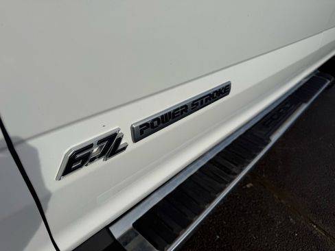 Used 2021 Ford F250 Lariat w/ Lariat Value Package image 12