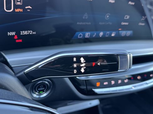 Used 2024 Cadillac Lyriq Luxury image 24