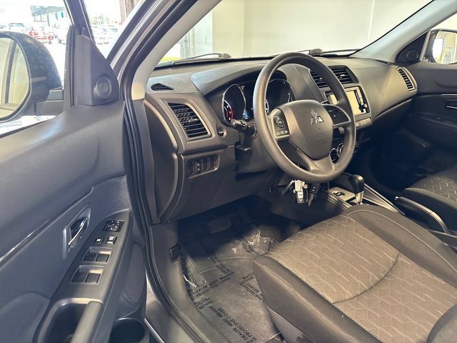 Used 2025 Mitsubishi Outlander Sport ES AWD/4WD image 6
