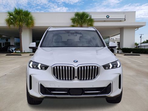 Certified 2026 BMW X5 xDrive40i w/ Climate Comfort Package AWD/4WD image 2