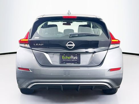 Used 2023 Nissan Leaf S image 7