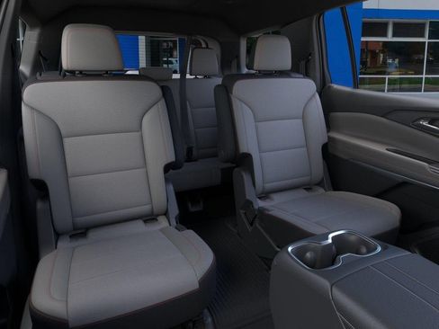 New 2027 Chevrolet Traverse LT w/ Midnight/Sport Edition FWD image 17