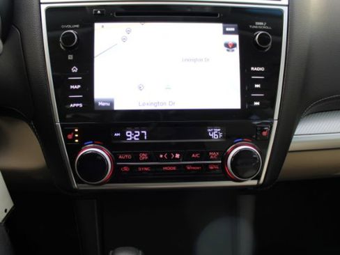 Used 2018 Subaru Outback 2.5i Premium image 13