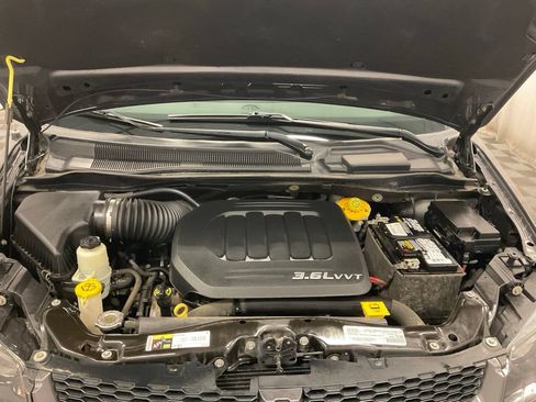 Used 2018 Dodge Grand Caravan GT FWD image 14