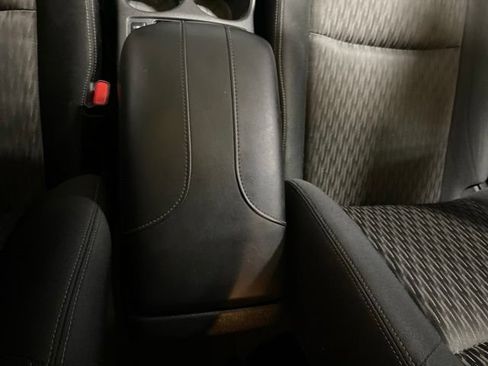 Certified 2018 Nissan Rogue SV w/ Premium Package AWD/4WD image 17
