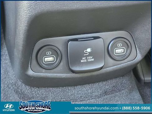 Certified 2023 Hyundai Santa Fe Limited AWD/4WD image 15