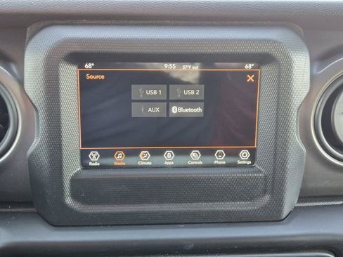 Used 2021 Jeep Wrangler Unlimited Sport image 17