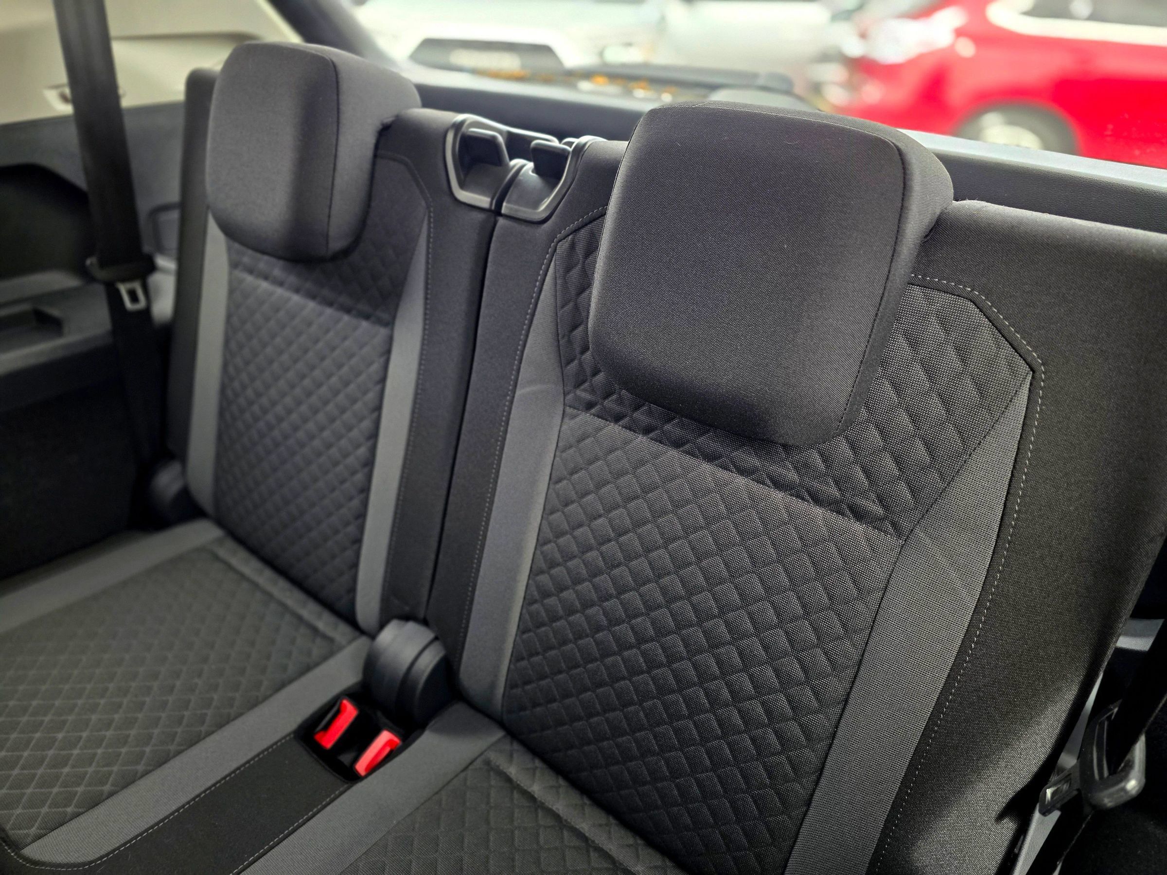 Used 2019 Volkswagen Tiguan S w/ 3rd Row Seat Package AWD/4WD image 38