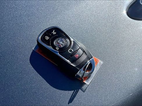Used 2020 Buick Envision Essence AWD/4WD image 9