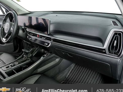 Used 2025 Kia Sorento S FWD image 22