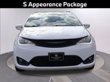 Used 2018 Chrysler Pacifica Limited w/ S Appearance Package image 3