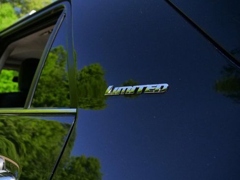 Used 2021 Toyota 4Runner Limited image 27