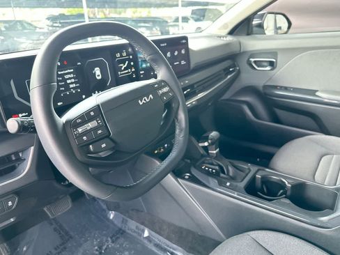 Used 2025 Kia K4 EX FWD image 13