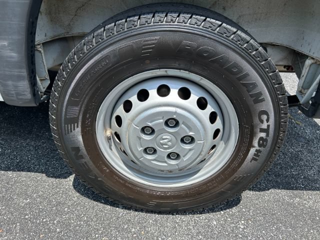 Used 2025 RAM ProMaster 2500 w/ Convenience Group FWD image 38