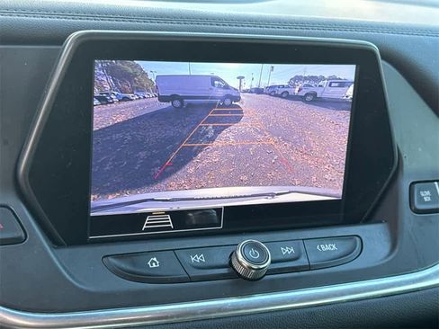 Used 2022 Chevrolet Blazer LT image 28