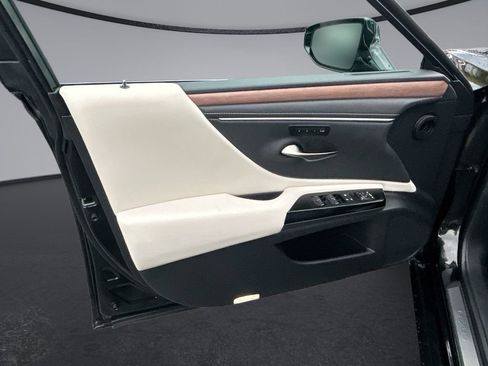 Used 2025 Lexus ES 350 w/ Premium Package FWD image 14