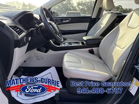 Certified 2022 Ford Edge Titanium AWD/4WD image 9