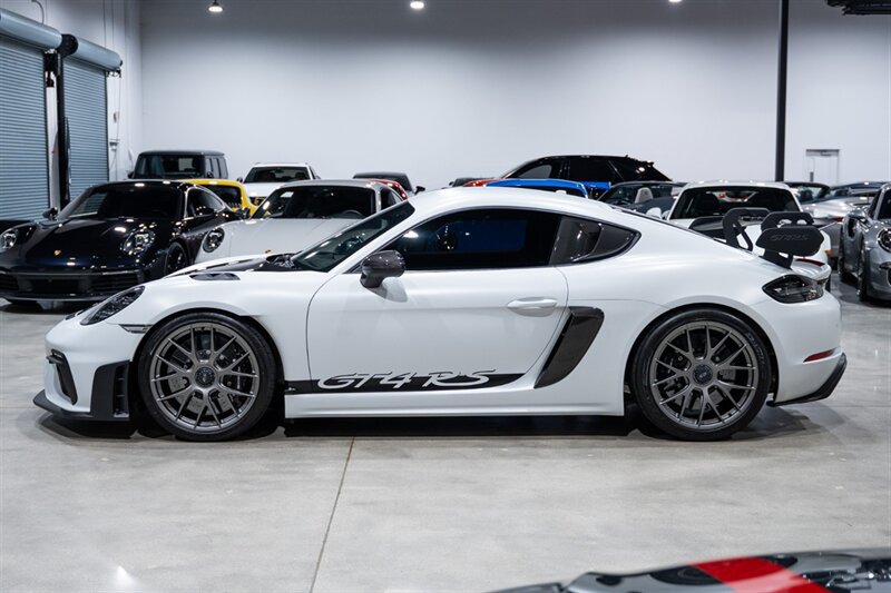 Used 2023 Porsche 718 Cayman GT4 RS RWD image 3
