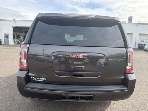 Used 2018 GMC Yukon SLT w/ HD Trailering Package AWD/4WD image 4