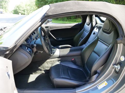 Used 2007 Pontiac Solstice Convertible w/ Premium Package RWD image 3