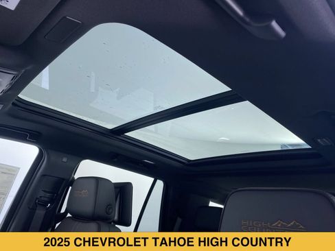 Used 2025 Chevrolet Tahoe High Country AWD/4WD image 11