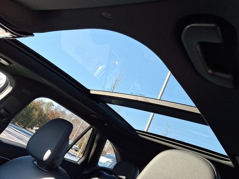 New 2026 Mercedes-Benz GLC 300 4MATIC image 12