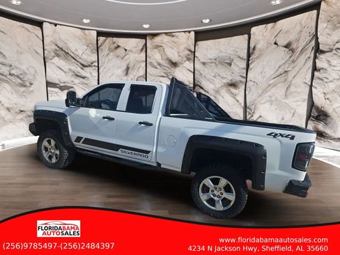 Used 2017 Chevrolet Silverado 1500 Custom w/ Custom Convenience Package AWD/4WD image 3