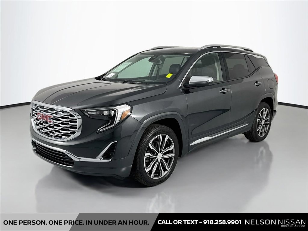 Used 2020 GMC Terrain Denali w/ Denali Premium Package AWD/4WD image 1