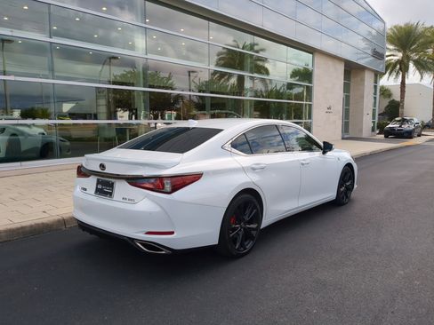 Used 2020 Lexus ES 350 F Sport image 4