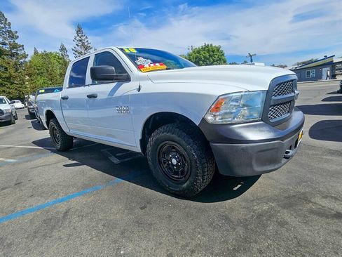 Used 2018 RAM 1500 Tradesman w/ Protection Group AWD/4WD image 9