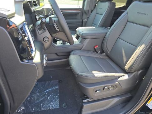 New 2026 GMC Sierra 1500 Denali w/ Denali Reserve Package AWD/4WD image 29