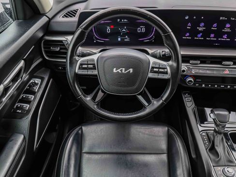 Certified 2024 Kia Telluride S w/ S Sunroof Package AWD/4WD image 17