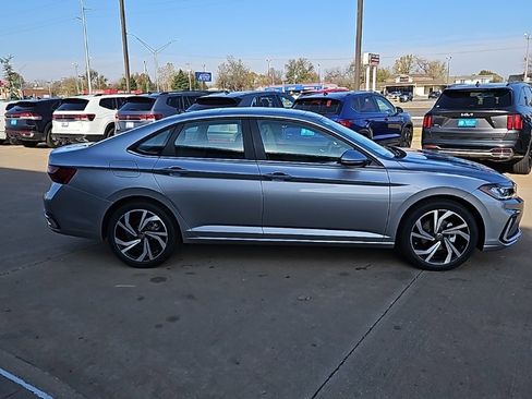 New 2026 Volkswagen Jetta SEL image 4