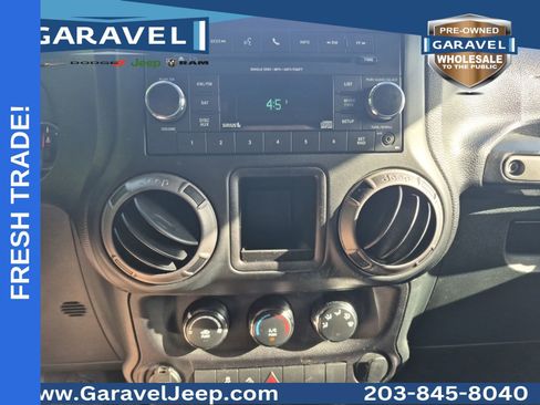 Used 2018 Jeep Wrangler Sport AWD/4WD image 10