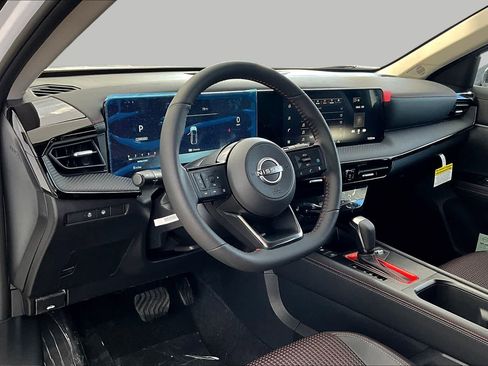New 2026 Nissan Kicks SR w/ SR Premium Package AWD/4WD image 10