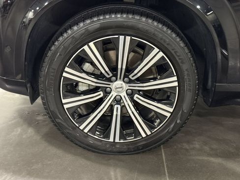 Used 2023 Volvo XC90 B6 Plus AWD/4WD image 12