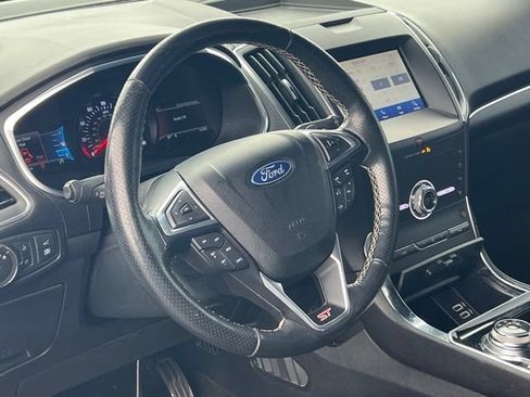 Used 2020 Ford Edge ST w/ Cold Weather Package AWD/4WD image 11