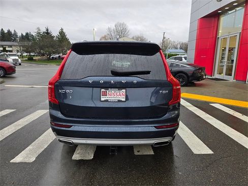 Used 2020 Volvo XC90 T8 Momentum w/ Protection Package image 8
