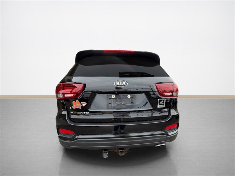 Used 2019 Kia Sorento AWD V6 image 6