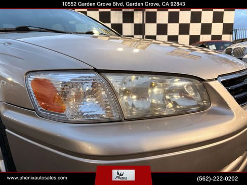 Used 2000 Toyota Camry CE image 15