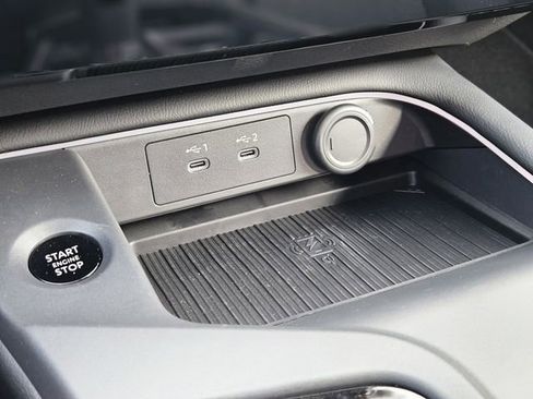 New 2026 Nissan Sentra SR w/ SR Premium Package FWD image 24