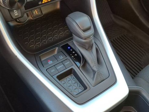 Used 2025 Toyota RAV4 LE image 12