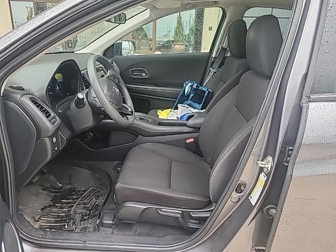 Used 2017 Honda HR-V EX image 8