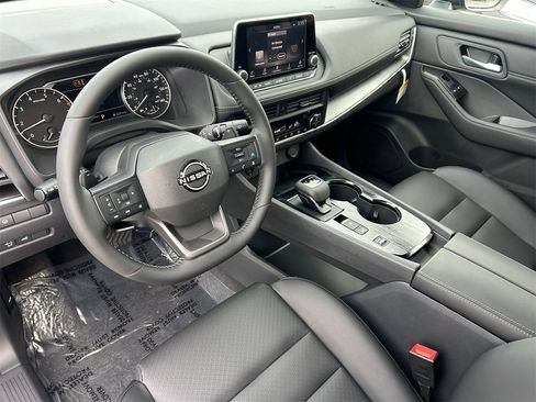 New 2026 Nissan Rogue SV image 32