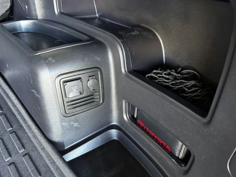 Used 2021 Toyota 4Runner Venture image 20